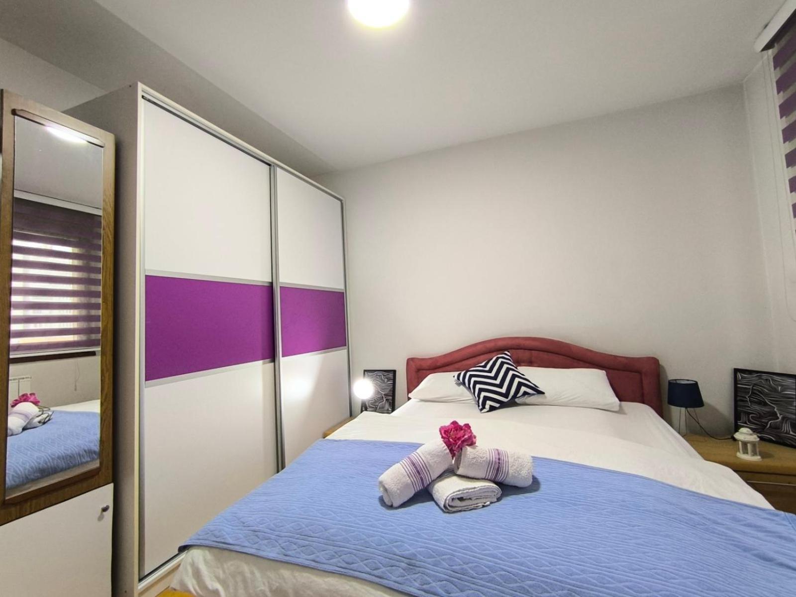 Chengic Comfort - Modern 2-bedroom Retreat *